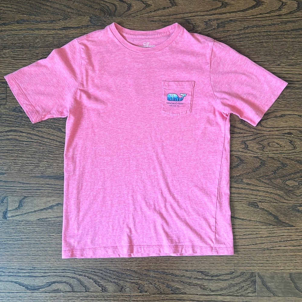 Rare Vineyard Vines New York tshirt